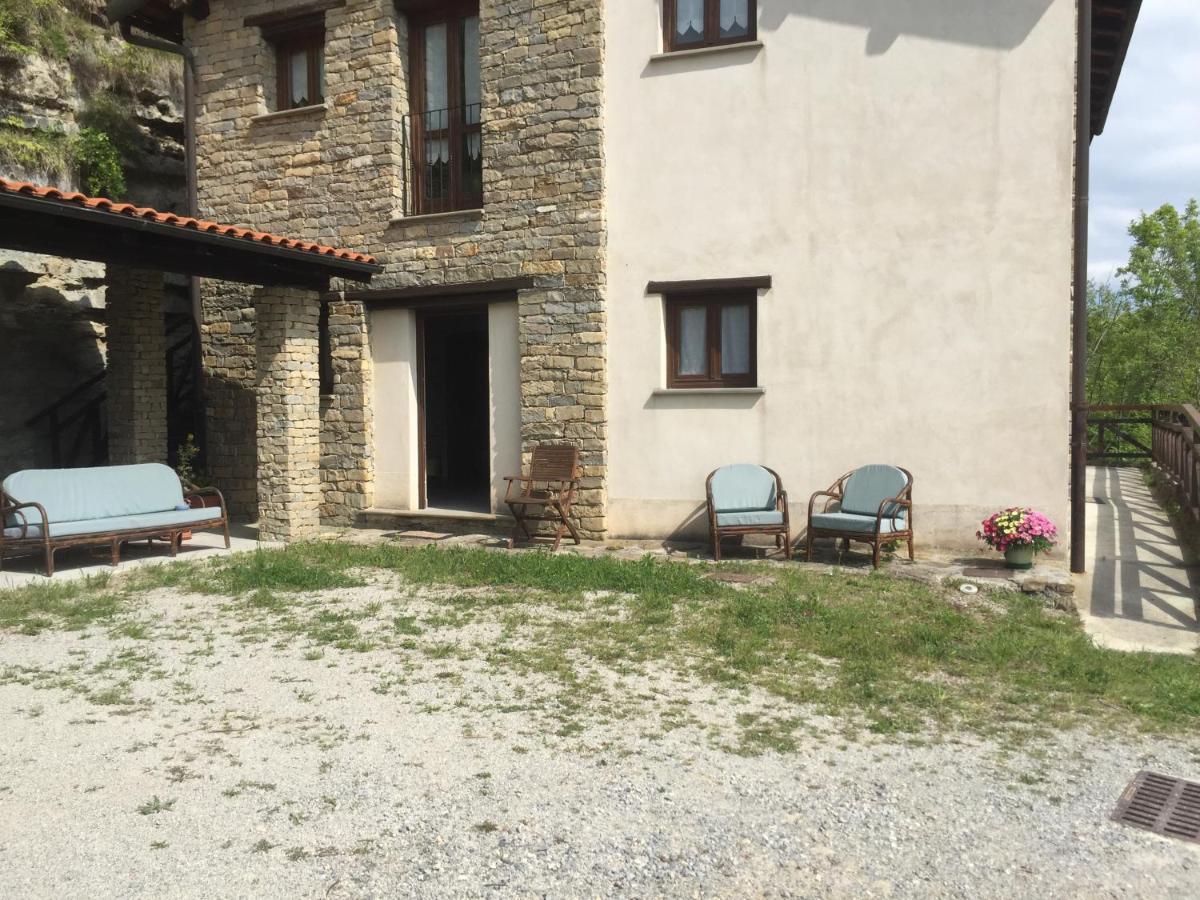 Residenza Cima Le Vigne Bed & Breakfast Millesimo Bagian luar foto